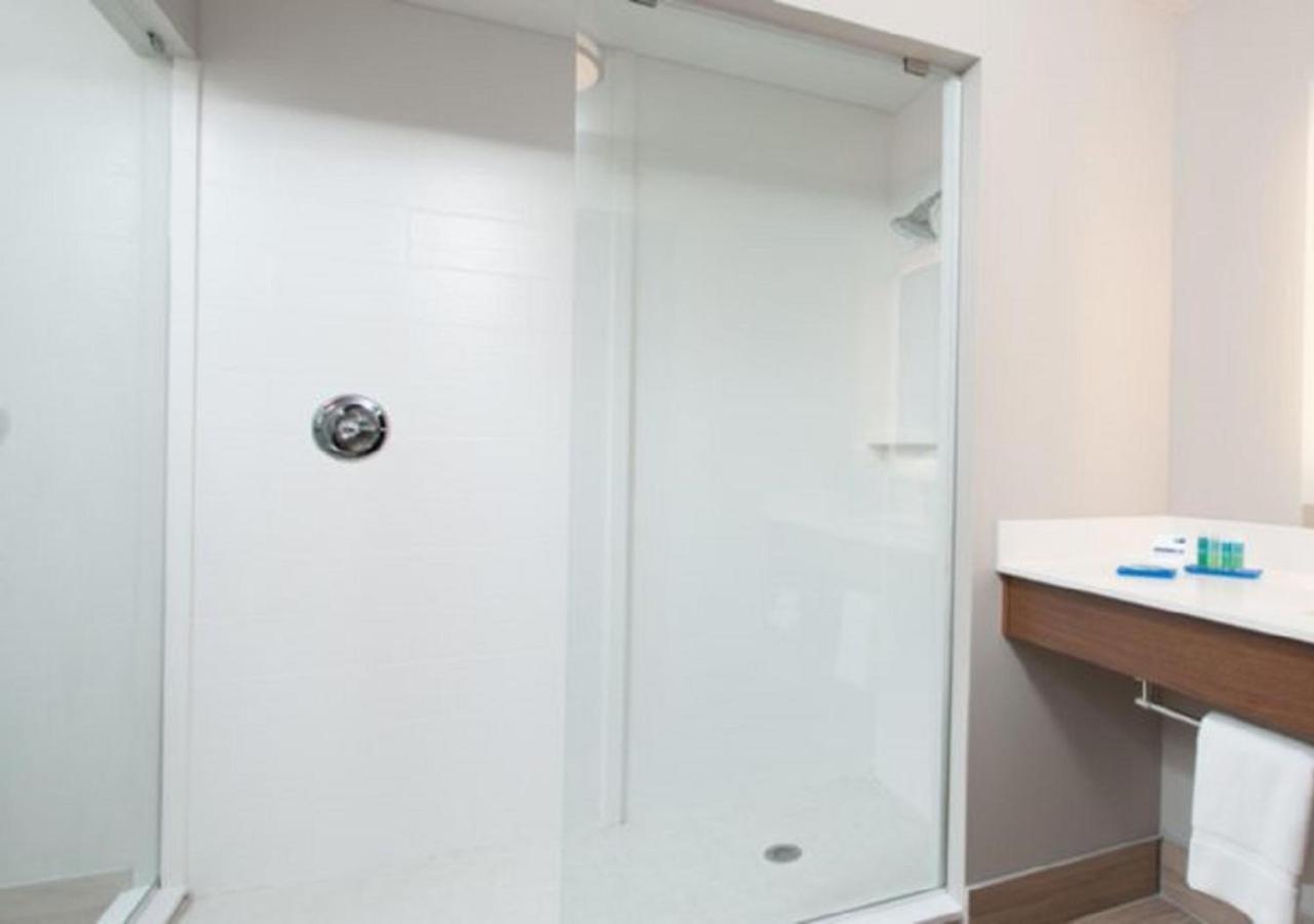 Holiday Inn Express Quantico - Stafford By Ihg Экстерьер фото