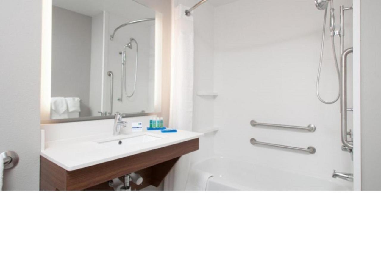 Holiday Inn Express Quantico - Stafford By Ihg Экстерьер фото